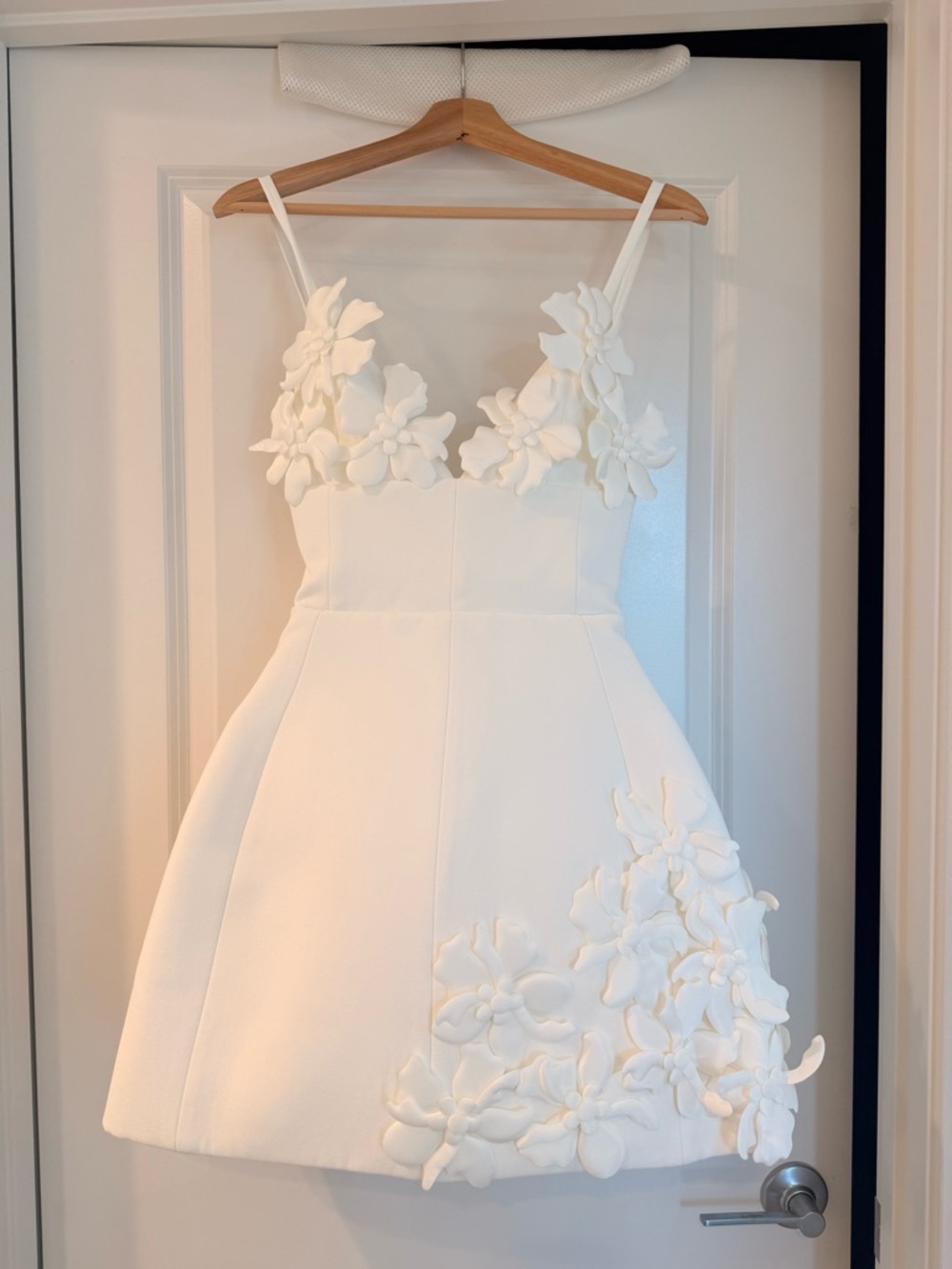 NWOT BRONX BANCO Emma White Floral Appliqué Spaghetti Strap Mini Wedding Dress - Picture 10 of 17